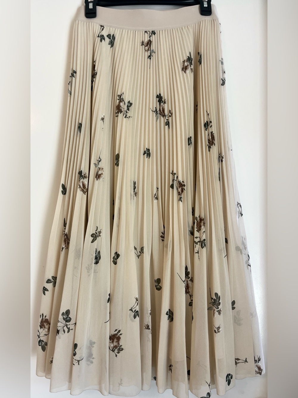 Wilfred Aritzia Cream Floral Pleated Midi Skirt Romantic Cottagecore M